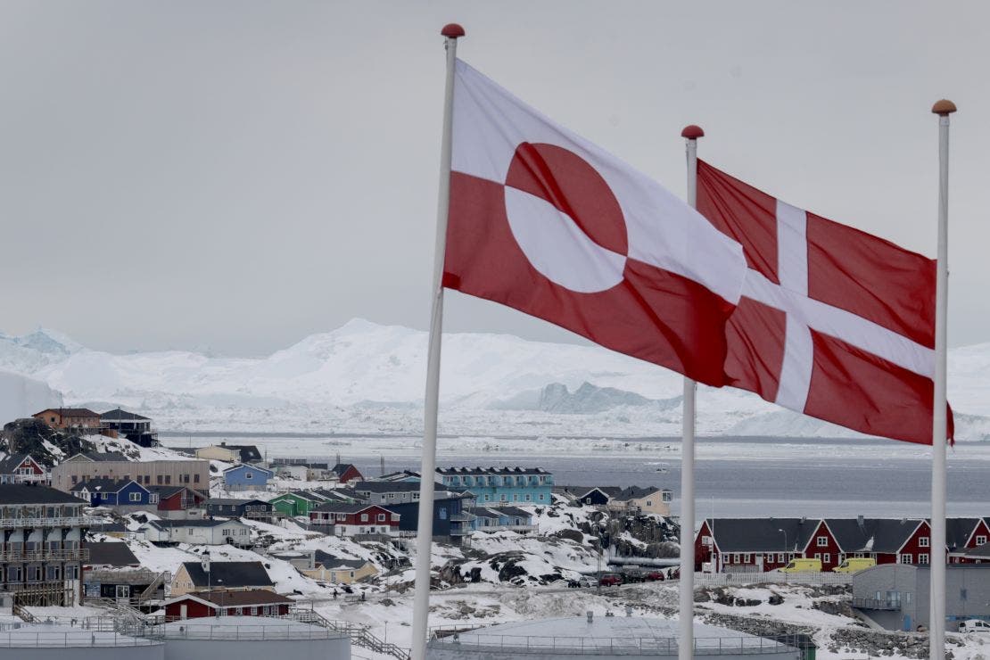 Casi 4 de cada 10 daneses creen que Donald Trump invadirá Groenlandia