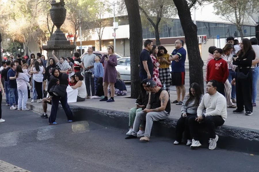 Suben a dos los fallecidos por sismo de 6,5 en Guerrero, sur de México