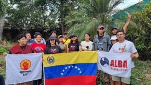 Salvadoreños exigen en San Salvador la liberación de Maduro y Cilia Flores