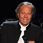 Los abogados de Julio Iglesias denuncian un «linchamiento público» tras el archivo de la denuncia