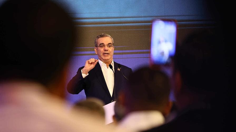 Abinader reitera que su Gobierno no reconoce a Maduro como presidente de Venezuela