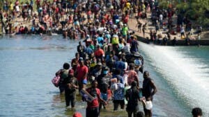 Tribunal de EE. UU. declara ilegal eliminar el TPS para haitianos y venezolanos