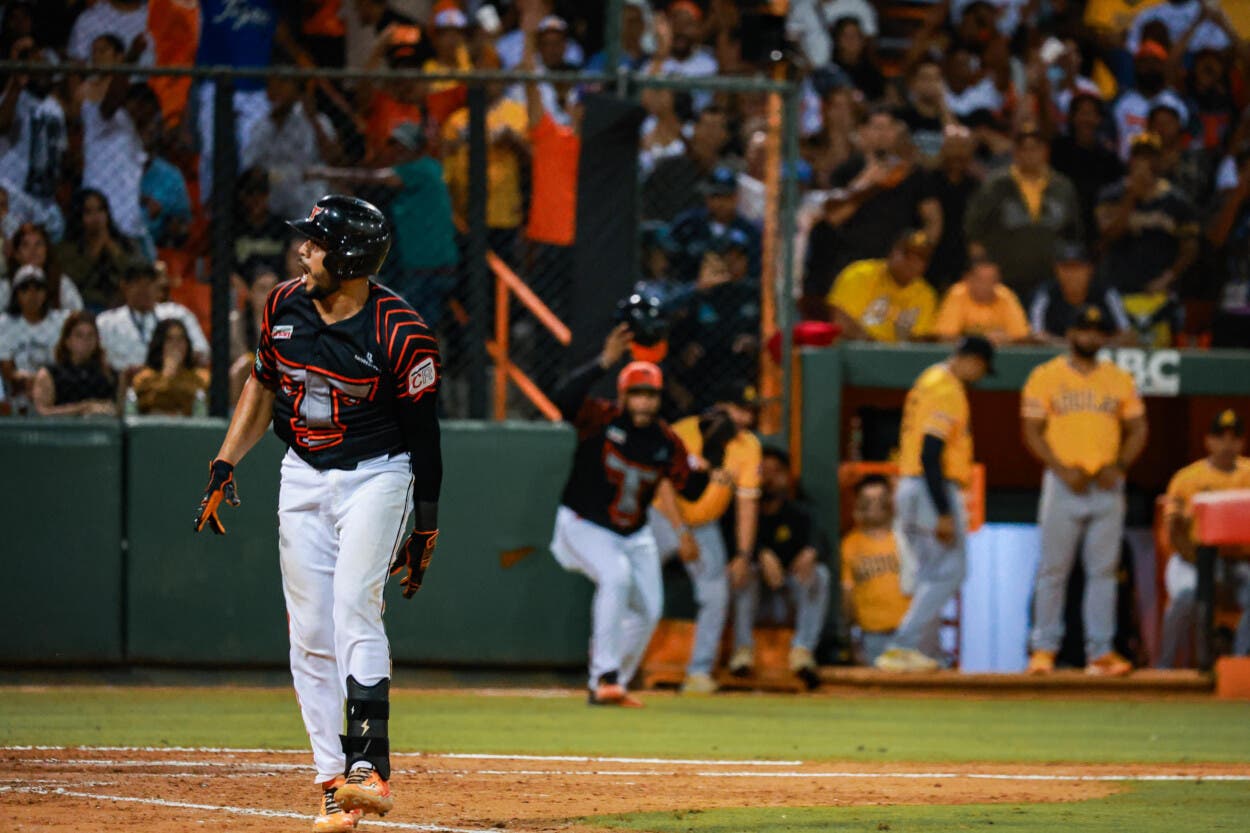 Toros del Este avanzan a la final, dejan en el terreno a las Águilas