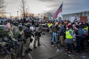 ¿Podría ser condenado el agente de ICE que mató a una mujer en Mineápolis?