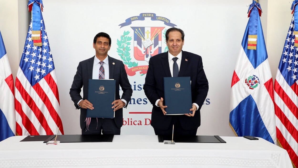 Estados Unidos y República Dominicana firman acuerdo de cooperación en salud por US$60.8 millones