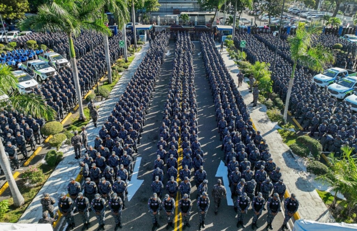 Pelegrín Castillo propone reformas clave para las Fuerzas Armadas