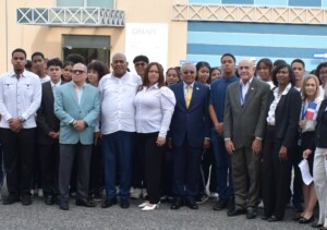 Estudiantes rinden homenaje a la Independencia Nacional en ceremonia de ONAPI