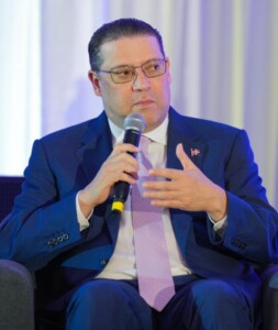 Sanz Lovatón ve necesario apoyar a las Mipymes