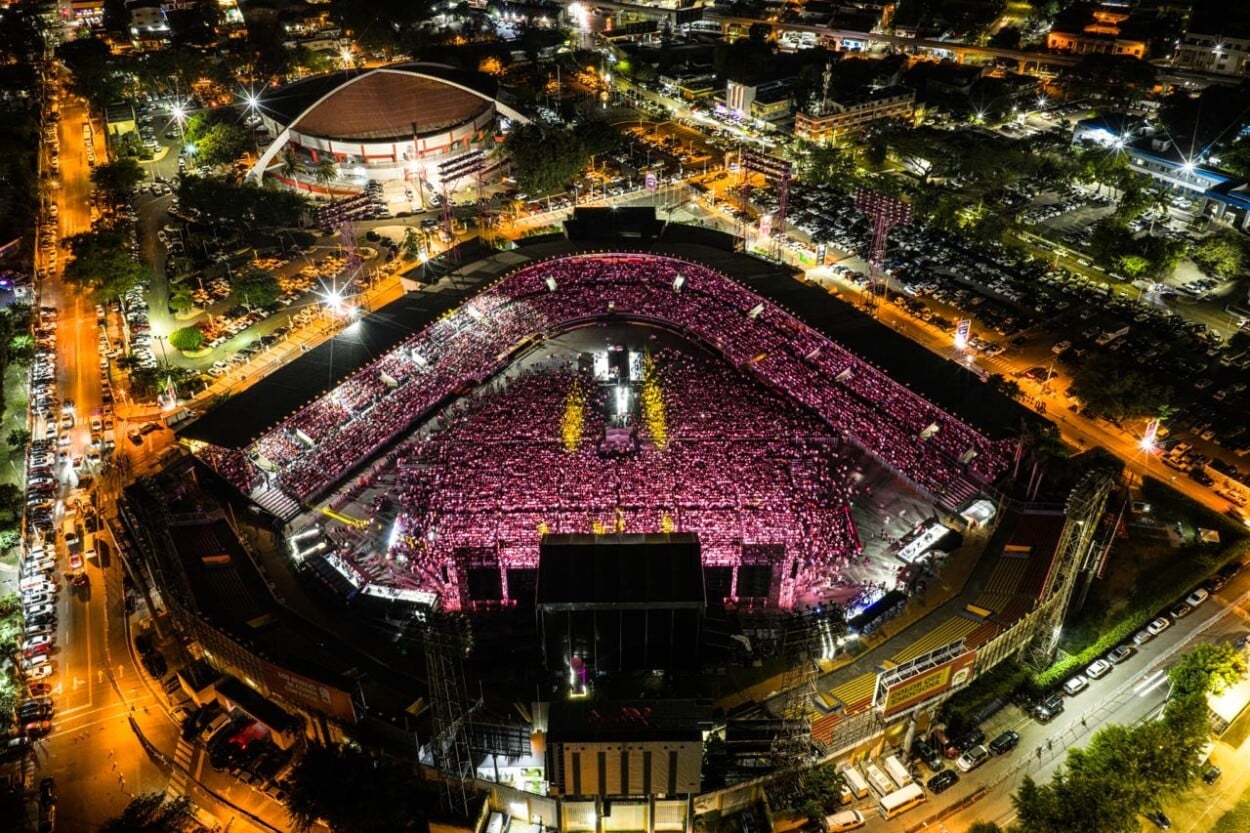 Juan Luis convierte el Estadio Cibao en altar de  gloria musical durante dos noches