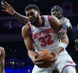 Towns, Alvaradoy Bridges lideran Knicks sobre Sixers