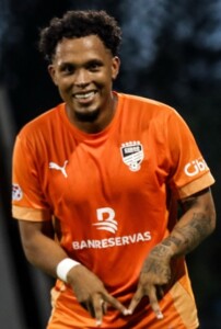 Correa consolida a Cibao FC en la cima