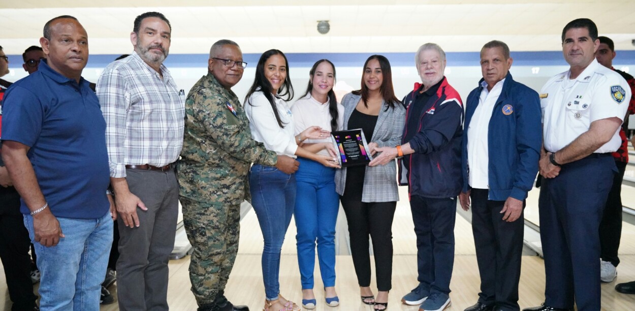 Torneo boliche militar honra a Carlos Alonzo