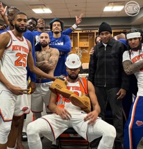 Karl Towns lidera triunfo de los Knicks 105-99 sobre Bulls