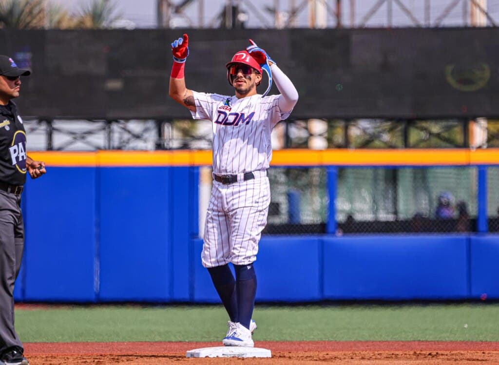 Adames, quien jugó el domingo en la antesala y el lunes en la inicial, señaló que se siente listo para aportar donde quiera que se le necesite.