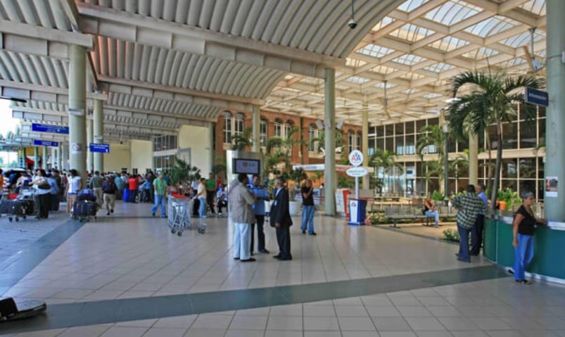 Cancelan siete vuelos hoy por tormenta EUA