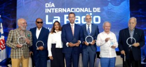 Indotel rinde homenaje póstumo a Radhamés Aracena, fundador de la emblemática Radio Guarachita