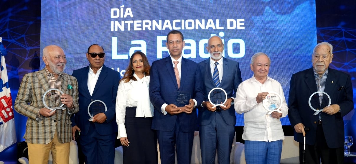 Indotel rinde homenaje póstumo a Radhamés Aracena, fundador de la emblemática Radio Guarachita