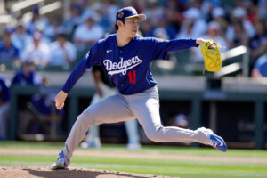 Roki Sasaki enfrenta un difícil debut en los entrenamientos de primavera con los Dodgers