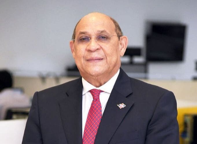 Abinader destituye a García Fermin de la Mescyst y nombra a Rafael Santos