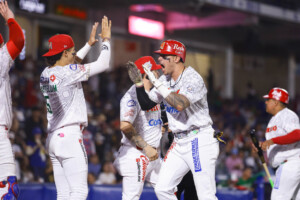 Charros de Jalisco coquistan en casa su primer título en una Serie del Caribe