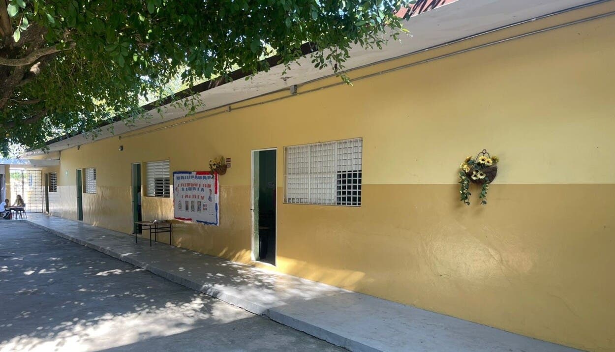 Ministerio de Educación interviene escuela Isabel la Católica en Espaillat por fallas estructurales