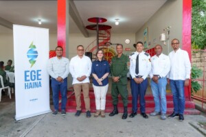 Ege Haina entrega renovada estación bomberos Valverde