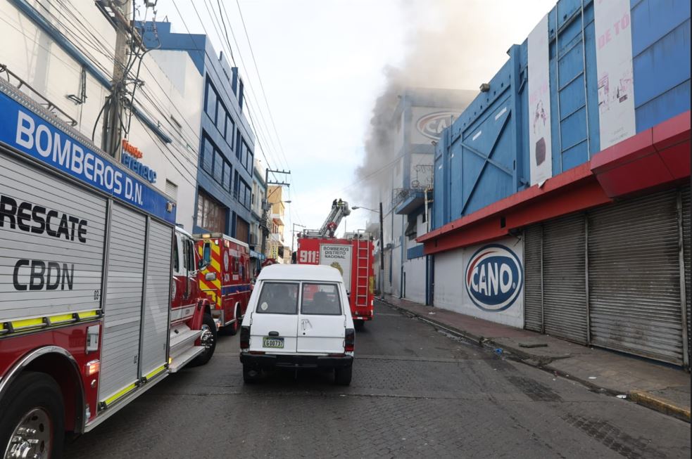 Incendios han devorado al menos dos grandes tiendas en las últimas semanas