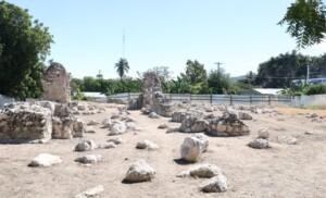 ¿Cómo era Azua en el siglo XVI y cuáles eran sus actividades comerciales?