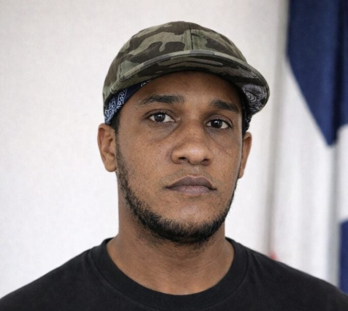 Muere hombre rociado con gasolina y quemado por su hermano en Santiago