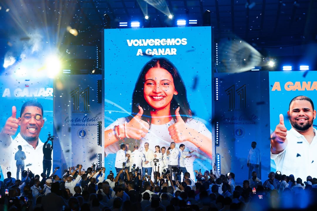 PRM celebra 11 años en Santiago