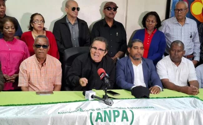 PLD respalda protestas de agrónomos contra el Ministerio de Agricultura