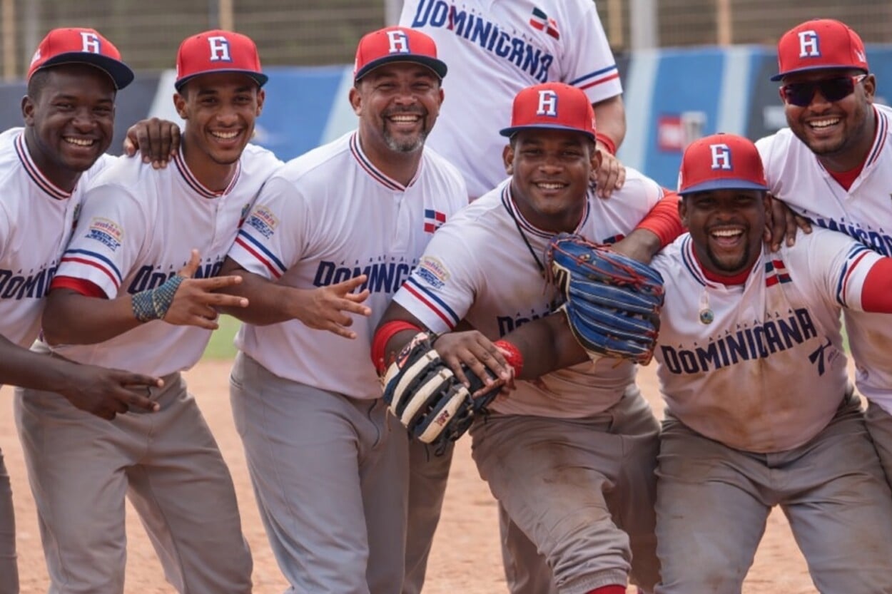 República Dominicana se impone a Canadá y Cuba en Panamericano de Softbol