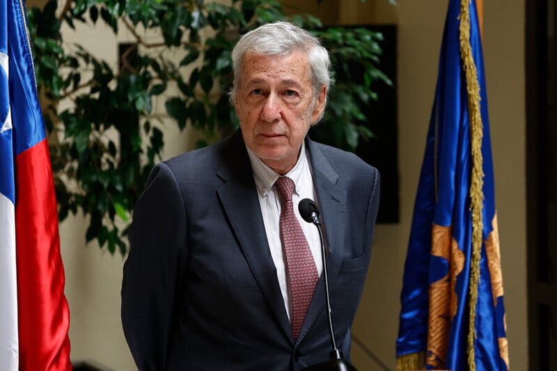 Chile rechaza declaraciones de EEUU: «Queremos mantenernos fuera de disputas geopolíticas»