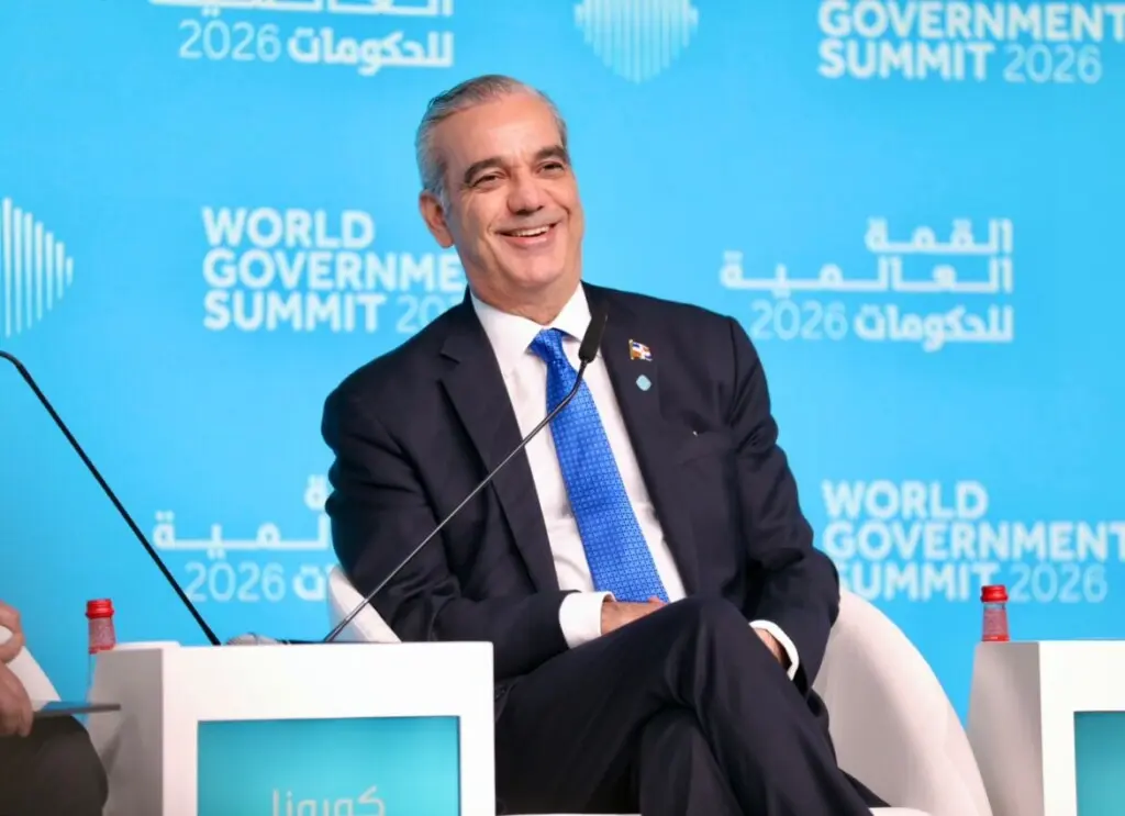 Abinader expone en Dubái las ventajas que posicionan a República Dominicana como centro logístico regional.