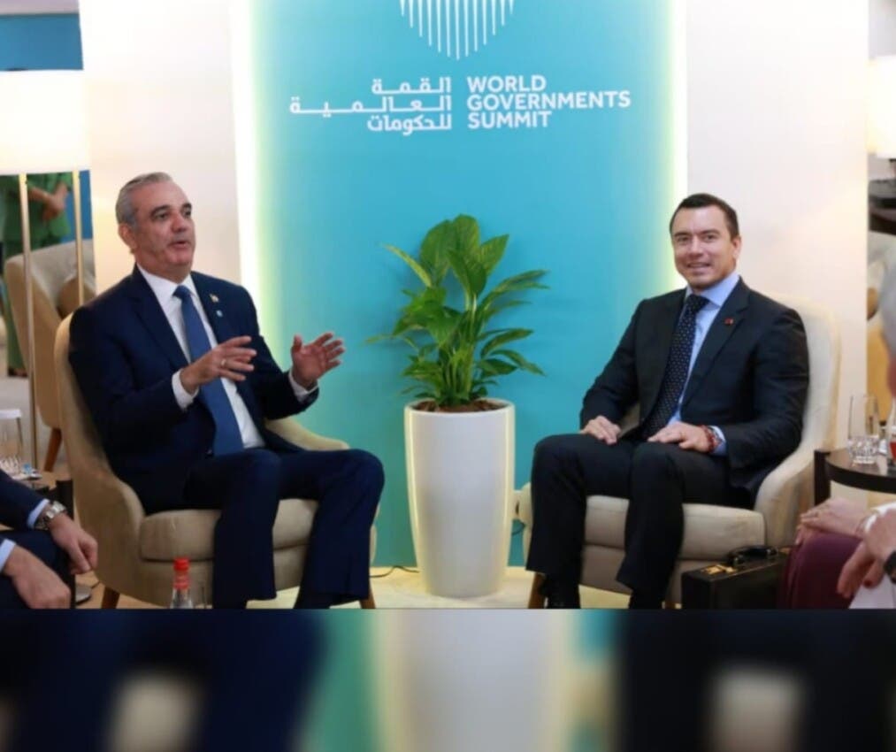 Presidente de Ecuador Daniel Noboa y Luis Abinader se reunieron en Dubái para abordar la posible negociación de un acuerdo comercial.