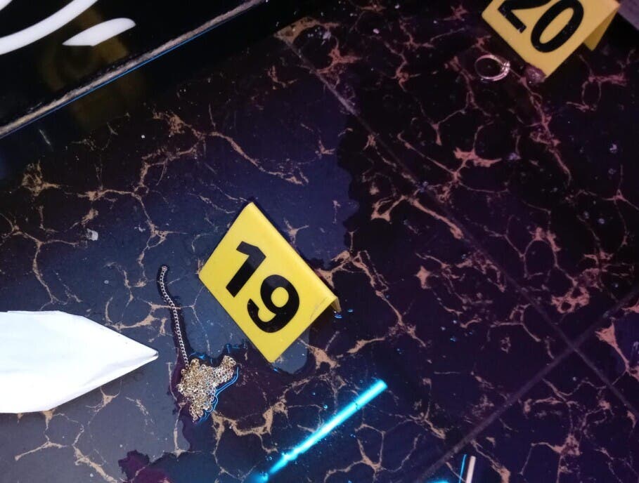 Policía abate tres vinculados a asalto a joyería en SPM