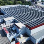 Ferretería Ochoa optimiza su gestión energética en Las Carmelitas con sistema avanzado de baterías