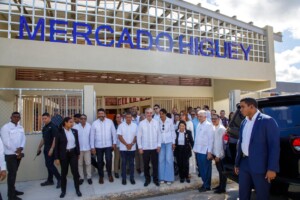 Abinader inaugura moderno mercado que impactará a más de 200 comerciantes en Higüey