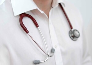 Alerta en Nueva York: miles de personas podrían perder su seguro médico en julio