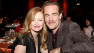 James Van Der Beek renovó votos con su esposa antes de su fallecimiento