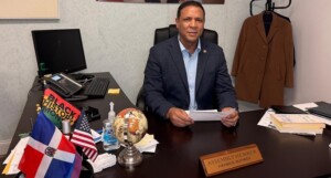 El asambleísta George Álvarez ofrece servicio gratuito de preparación de impuestos en El Bronx