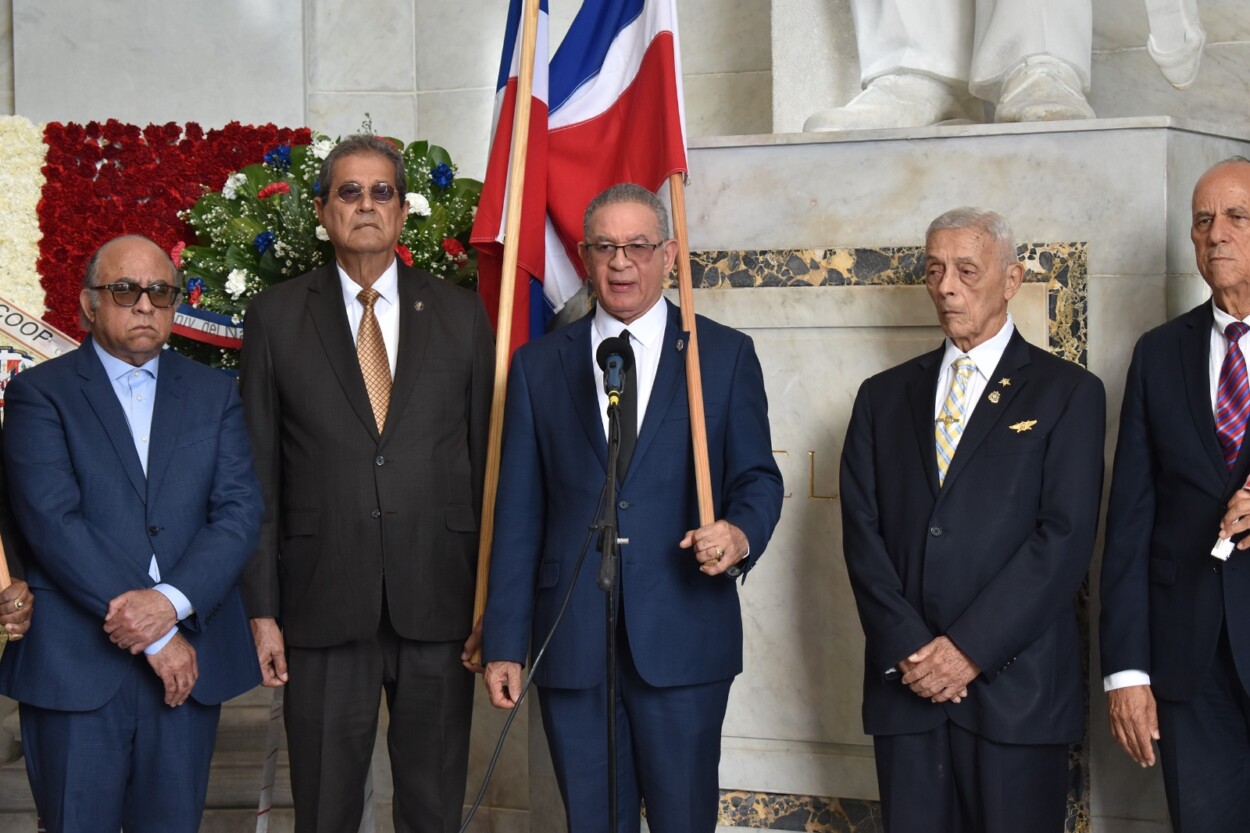 Instituto Duartiano llama a defender la Patria con coraje en natalicio de Matías Ramón Mella