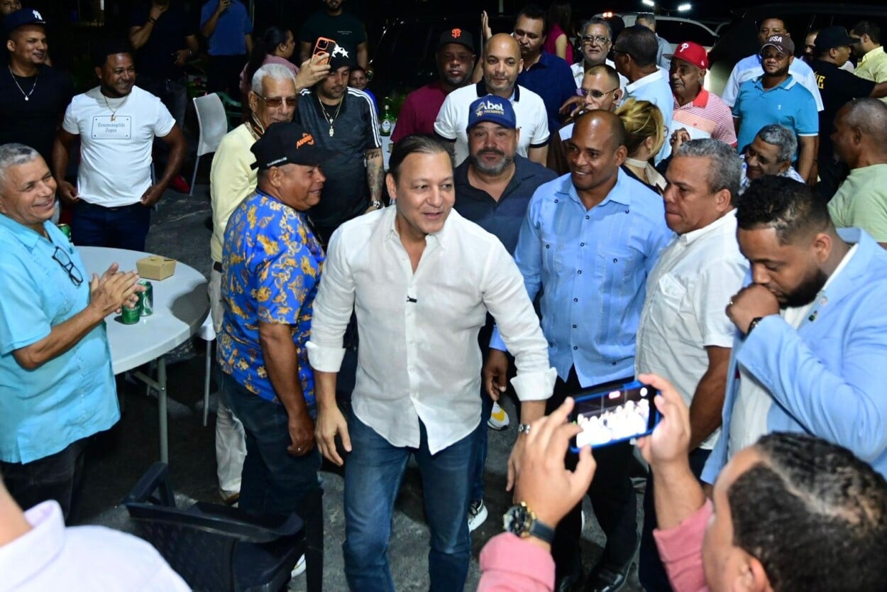 Abel Martínez llama a la unidad del PLD en multitudinario acto en Hato del Yaque