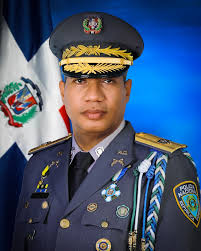 Tribunal ordena reintegrar general Paul Cordero a la Policía Nacional