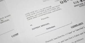 EE.UU. retira miles de documentos de Epstein tras divulgar información de víctimas