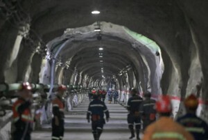 Estadounidense Newmont invertirá 800 millones de dólares en una mina de oro en Argentina