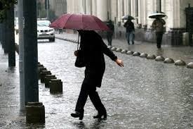 Indomet informa alejamiento del frente frío; persisten alertas por lluvias en 12 provincias