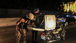 Pakistán bombardea Kabul y declara entrar en «guerra abierta» con Afganistán