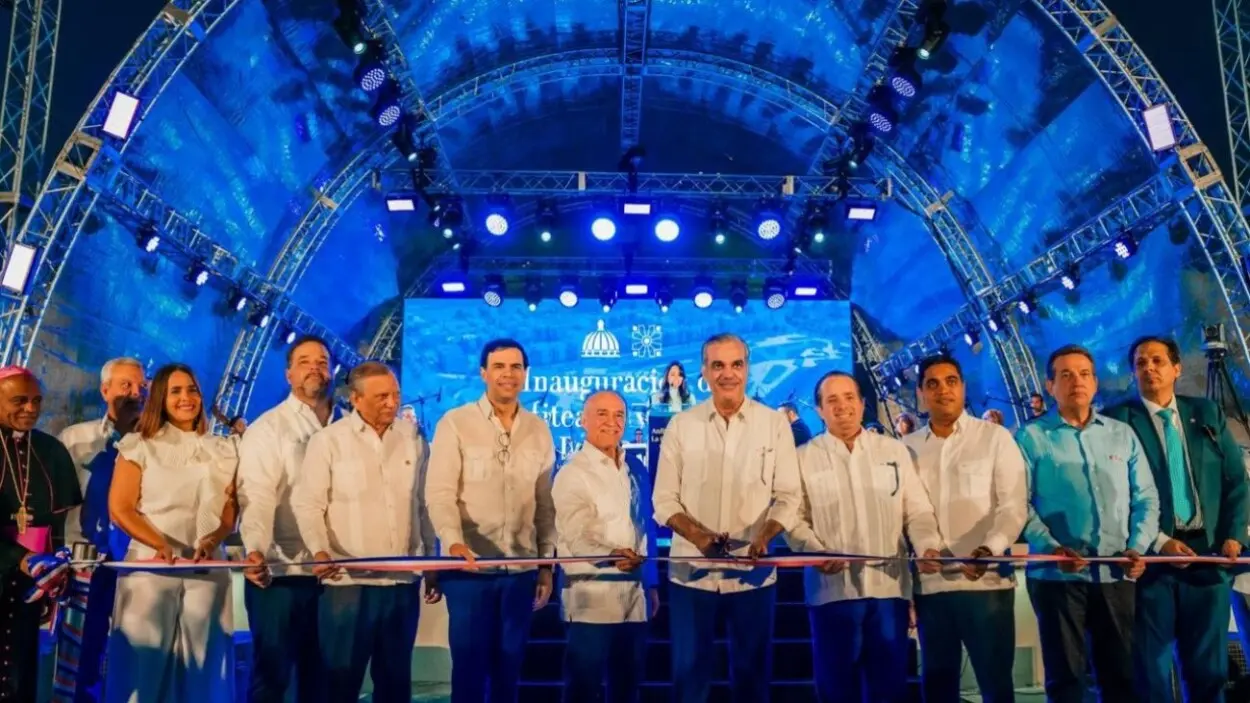 Abinader inaugura el anfiteatro La Gaviota en Ciudad Juan Bosch con inversión de más de RD$407 millones