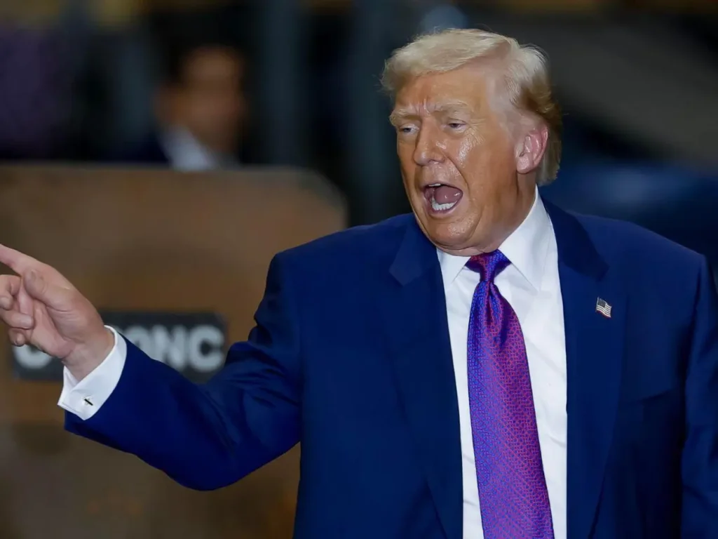 Varios demócratas mostraron este sábado su oposición al ataque militar que el presidente de Estados Unidos, Donald Trump